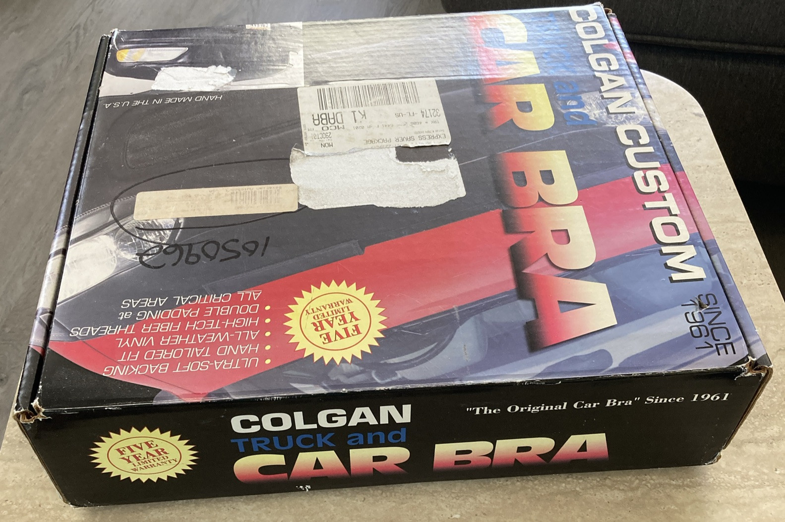 COLGAN CUSTOM TRUCK AND CAR BRA BMW 2001, 525i ,530i, 540i W/Roundell Opening
