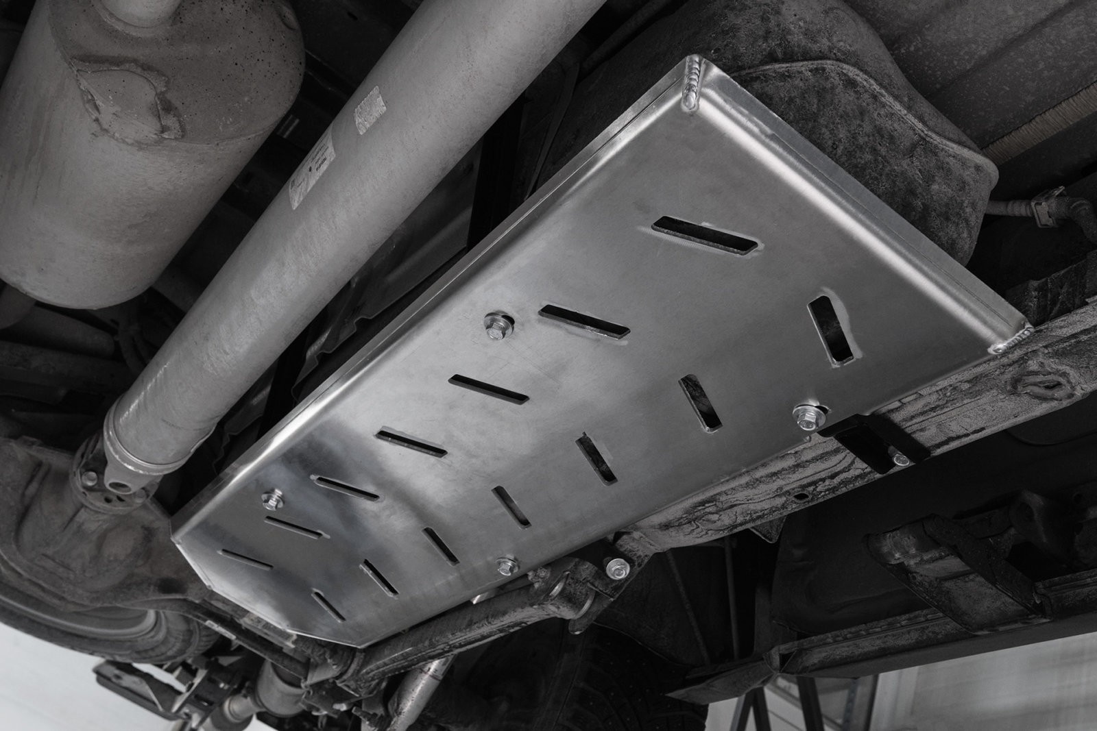 Aluminum Gas Tank Skid Plate 2019-2023 Dodge Ram 1500 87L Fuel Tank Guard