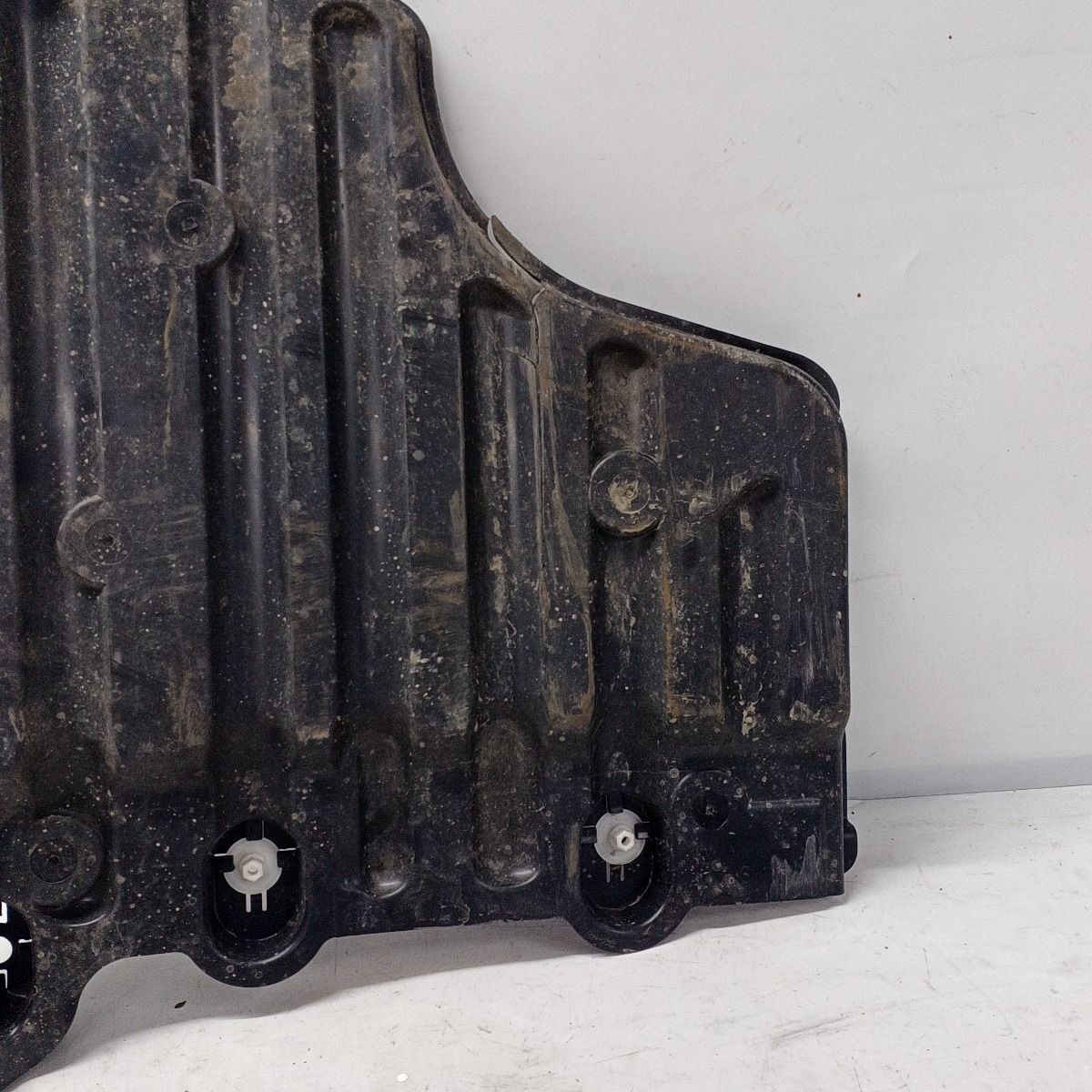 PEUGEOT 2008 19-25 1.2 MK2 FL Rear Left Undertray Damaged 9826459280