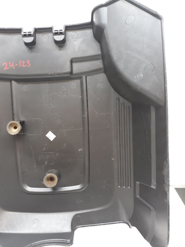 07-14 TAHOE Engine Cover 5.3 VORTEC 12625893
