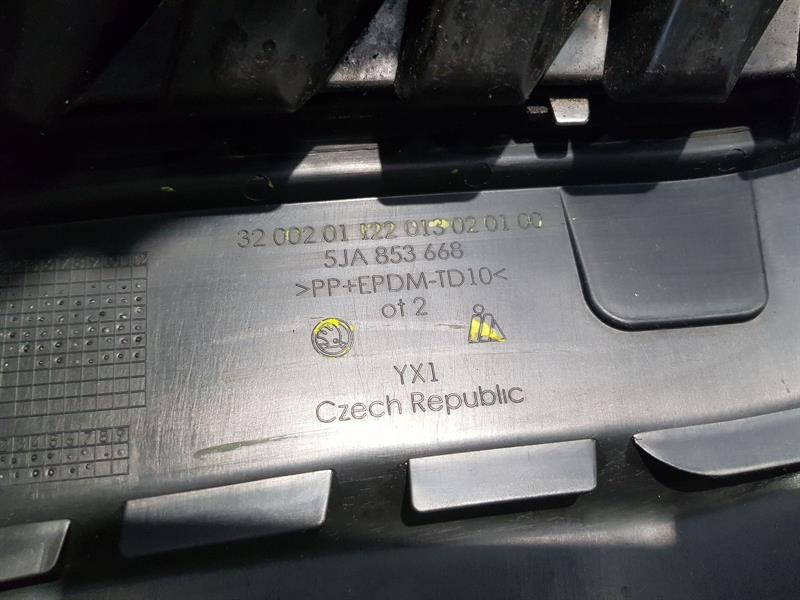 2012-2017 MK1 SKODA RAPID FRONT GRILLE 5JA853668