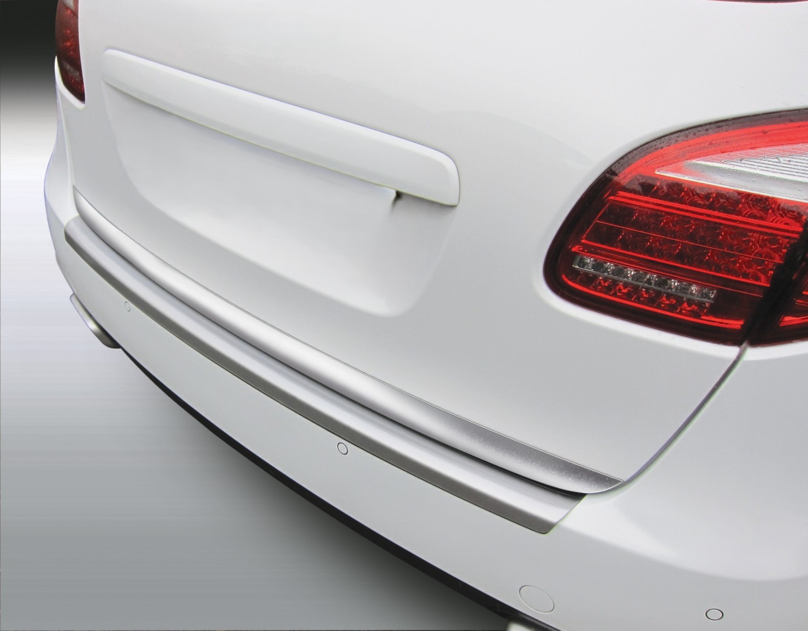RGM Rearguard fits Porsche Macan 2014-2021 – Silver
