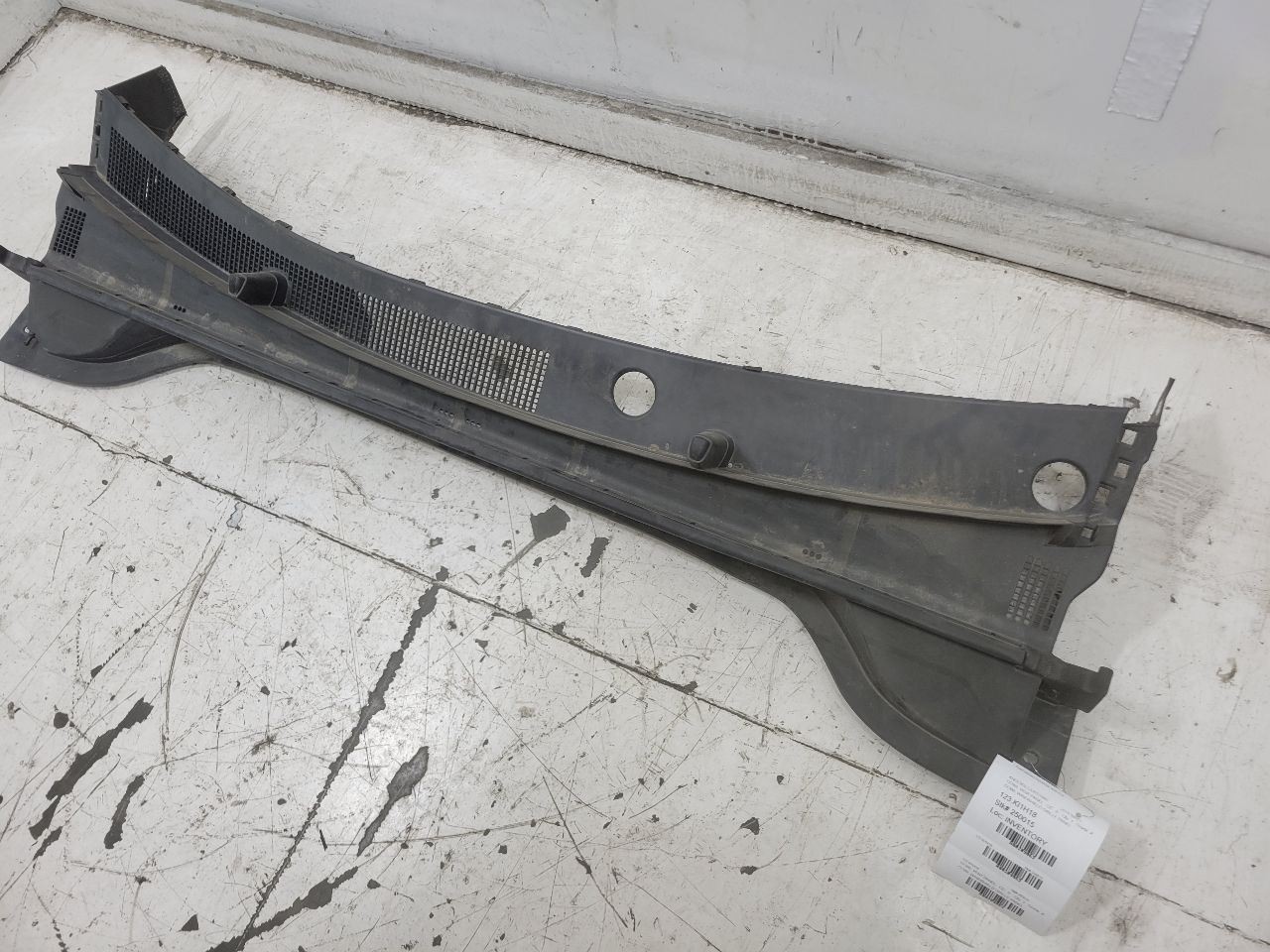 2017-2022 Kia Niro Front Windshield Cowl Vent Panel 86150-G5000