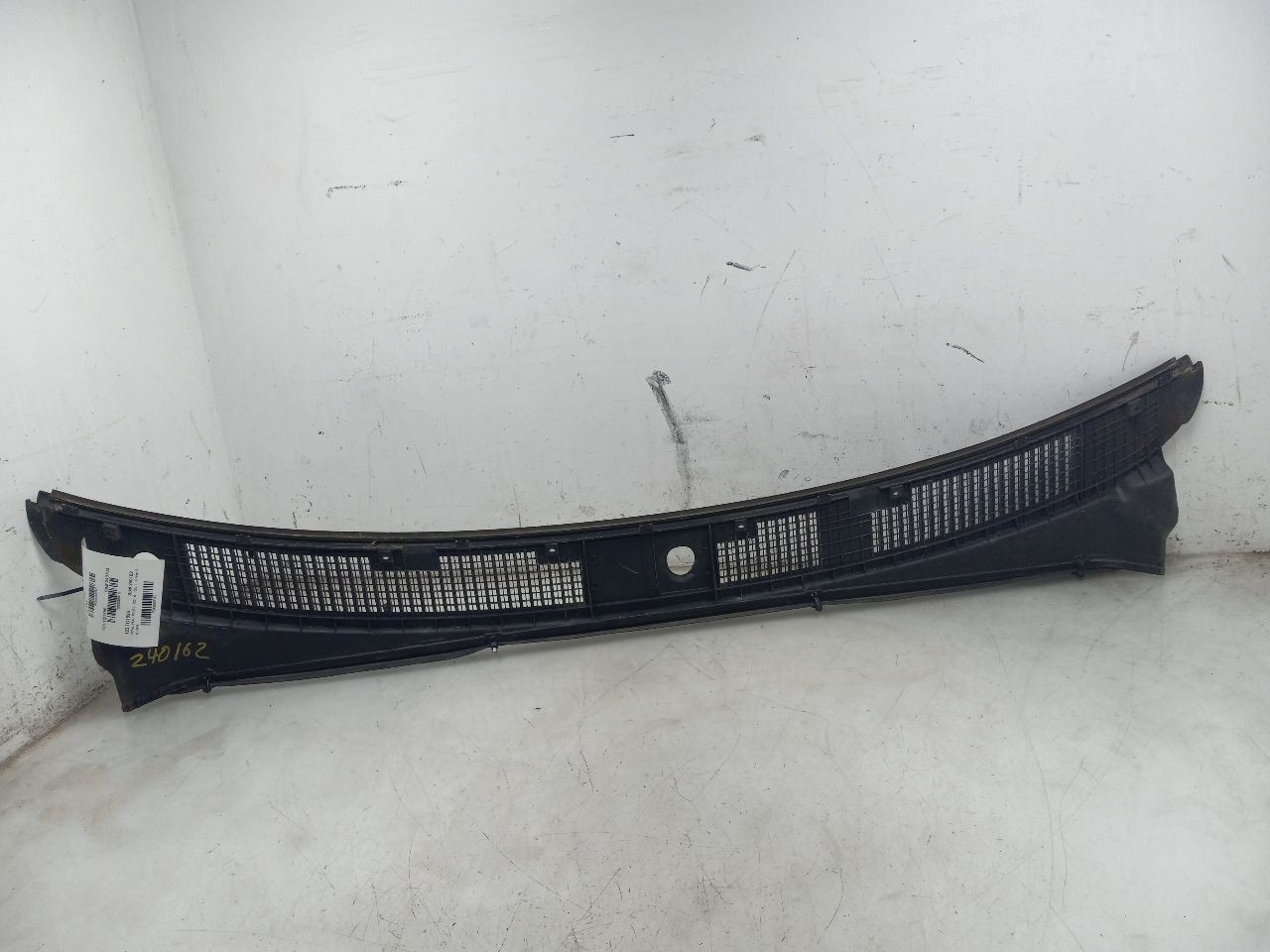 1996 TOYOTA 4RUNNER SR5 COWL VENT COVER