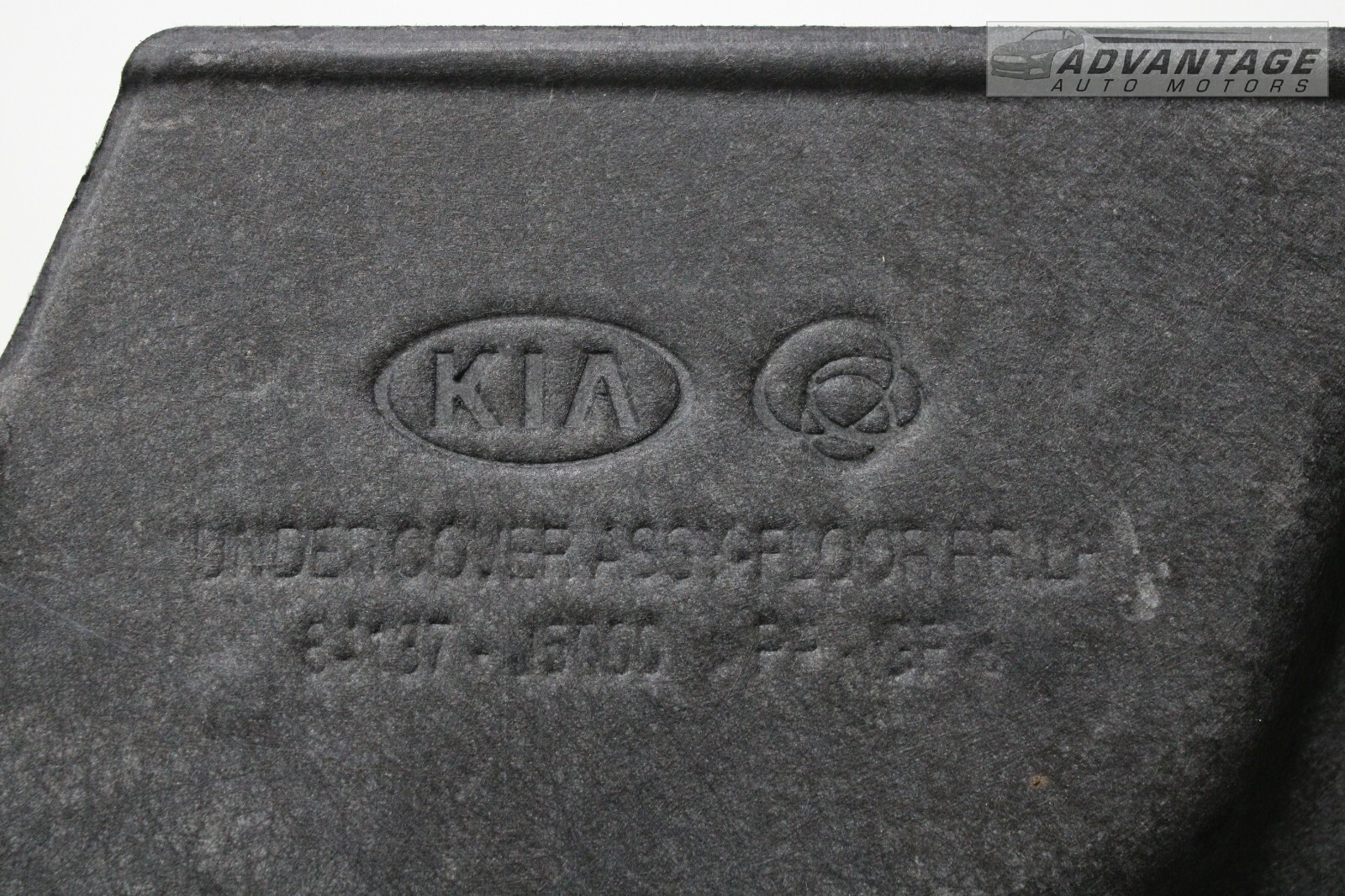 2018-2021 KIA STINGER REAR LEFT SIDE FLOOR UNDER BODY SPLASH SHIELD COVER OEM