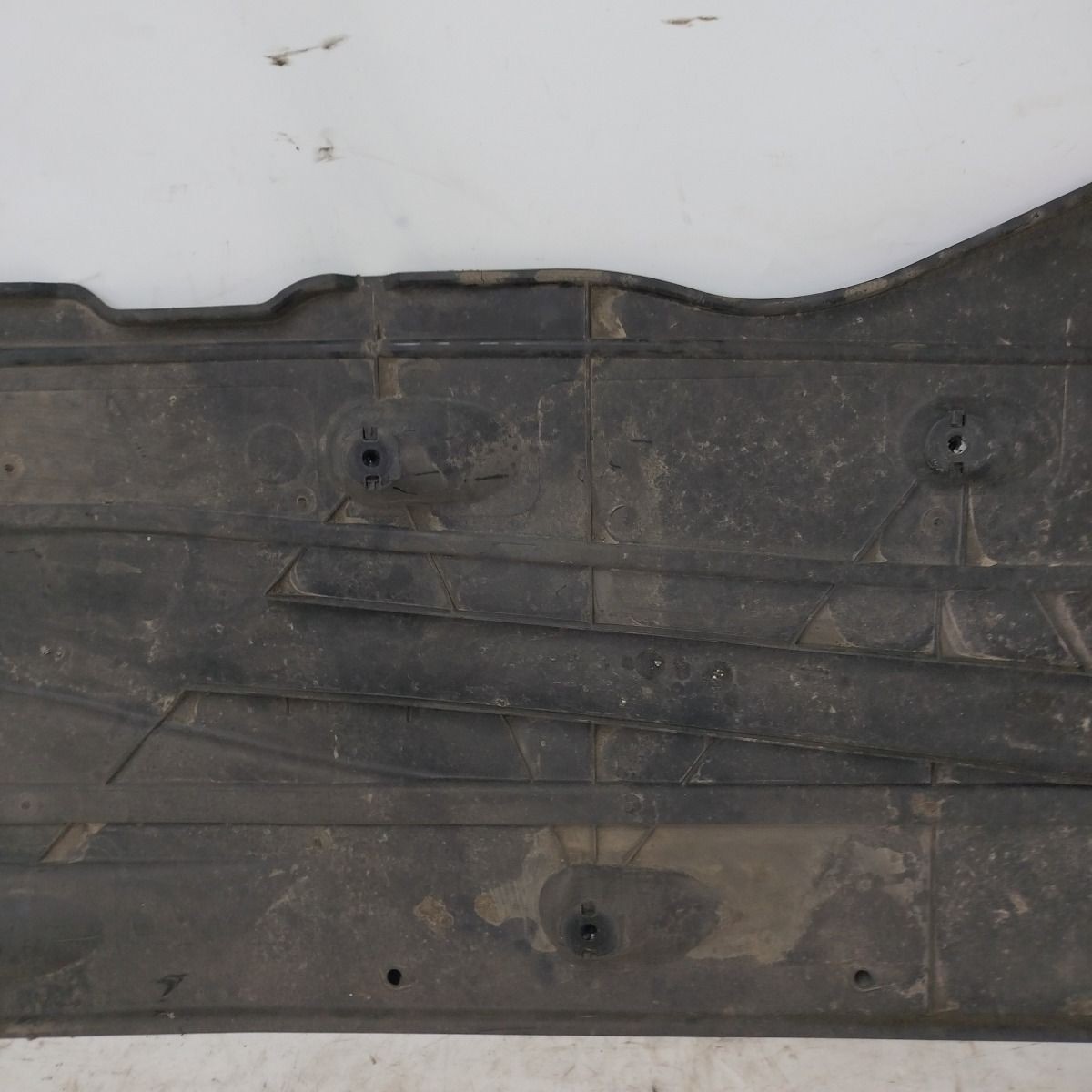 2017-2024 SKODA KAROQ MK1 Undertray Left Side Splash Guard 5Q0825201AE
