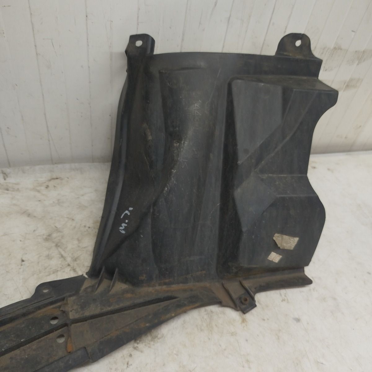 2016-2019 TOYOTA C-HR MK1 Front Right Undertray 51443-F4010