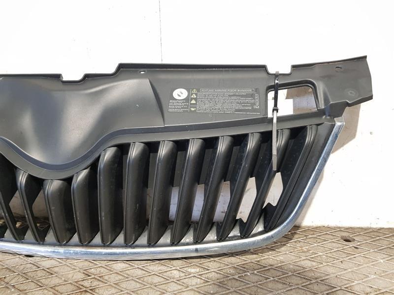 2006 On MK1 SKODA ROOMSTER FRONT GRILLE