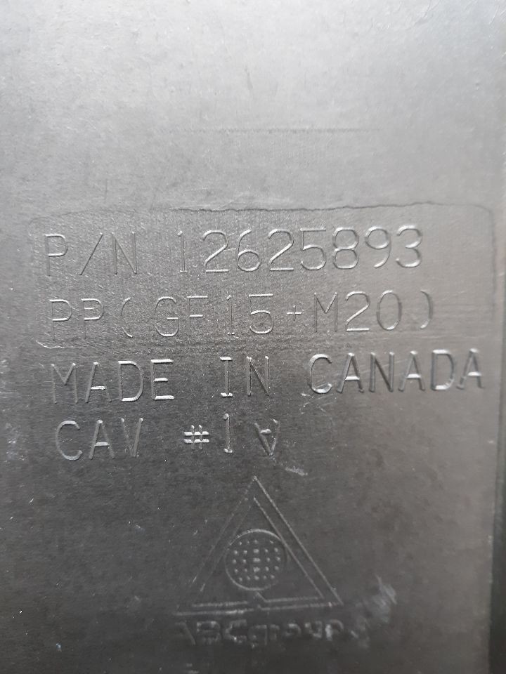 07-14 TAHOE Engine Cover 5.3 VORTEC 12625893