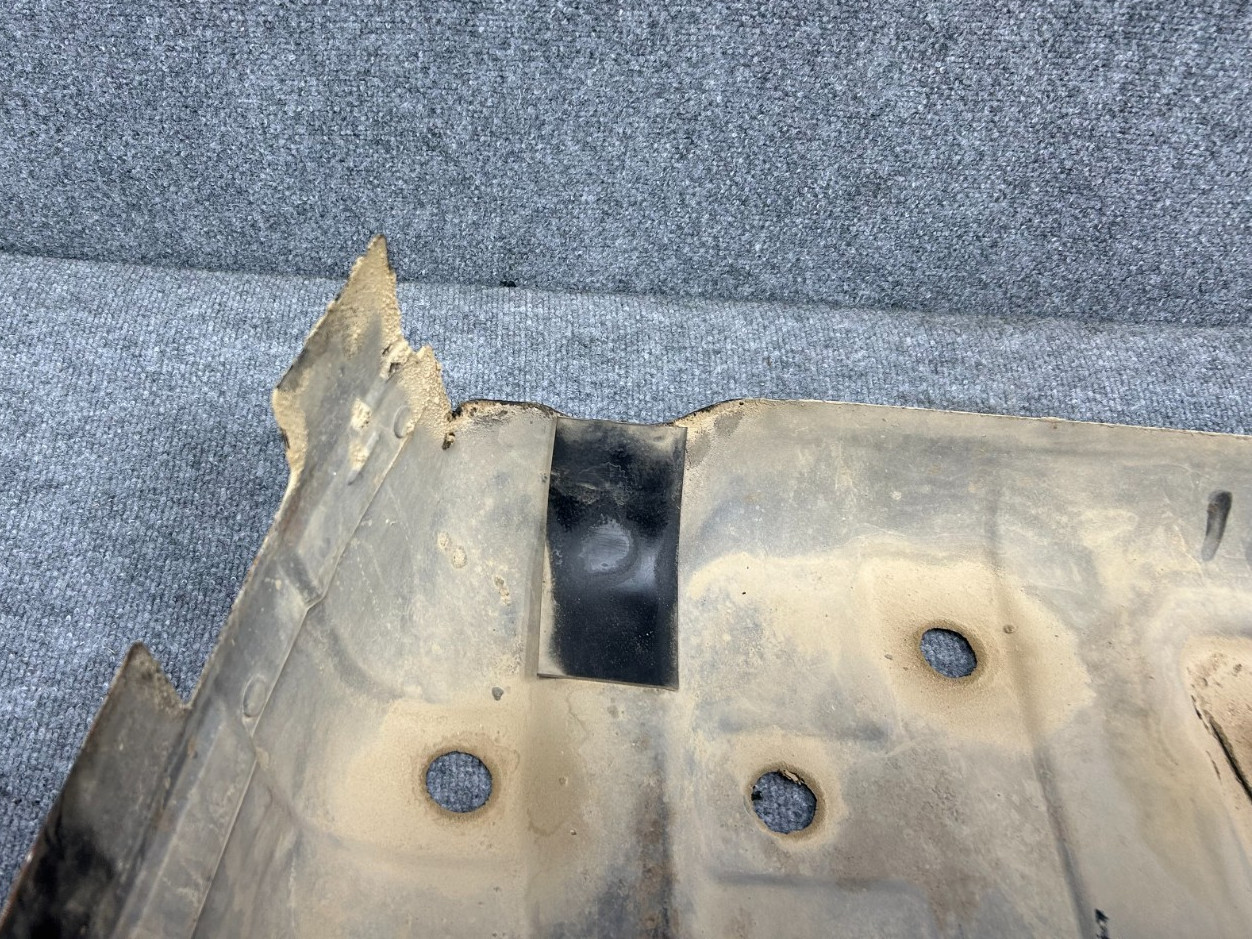 TOYOTA LAND CRUISER FJ80 91-92 OEM FUEL TANK LOWER SKID PLATE GUARD SHIELD 170K