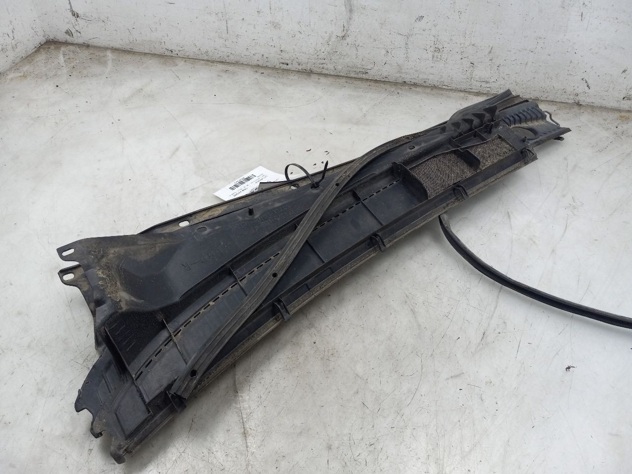 1998 LEXUS LX470 4.7L COWL VENT PANEL