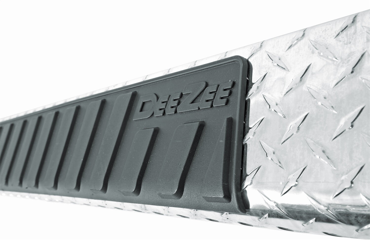 Dee Zee DZ16421 Black-Tread Aluminum Side Step 6 in. Oval Cab Length