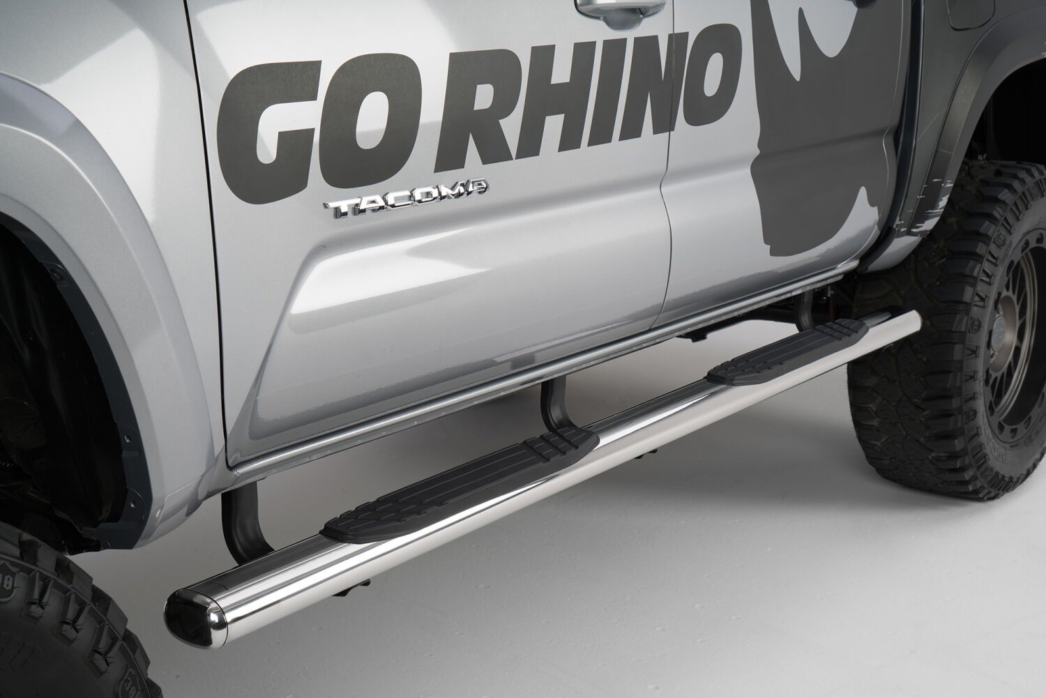 Go Rhino 104443587PS 4″ 1000 Series Side Steps with Mounting Brackets