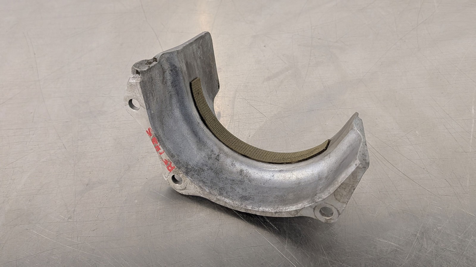EB1425 2019 19 LAMBORGHINI URUS RIGHT RH FRONT CV AXLE GUARD PLATE