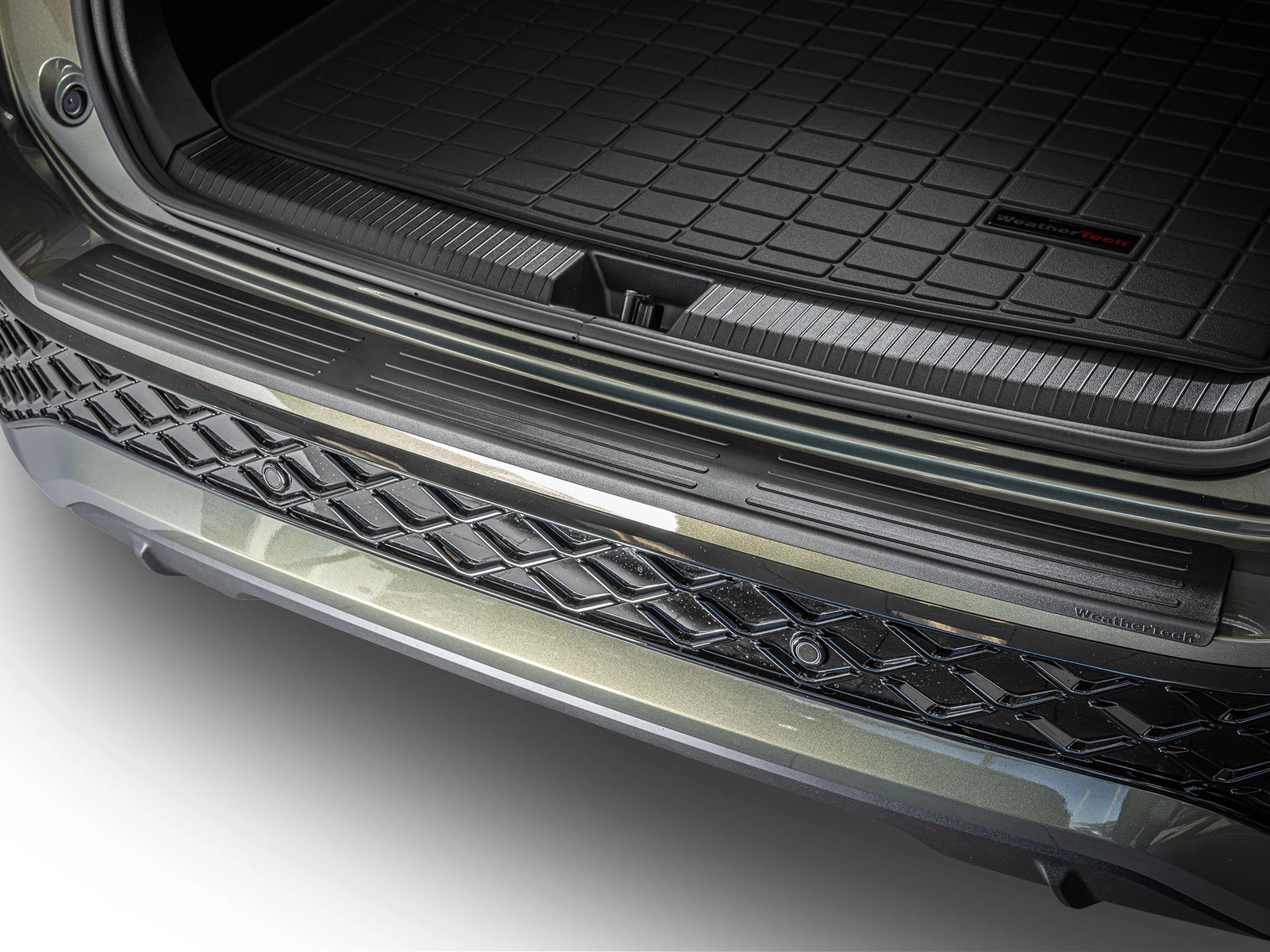 WeatherTech Custom BumperTopper for 2025-2026 – VW Tiguan (Rear Bumper) – Black
