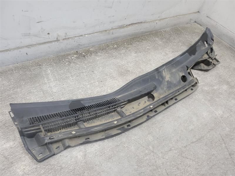 2010-2015 Toyota Prius Windshield Cowl Vent Panel 55708-47110