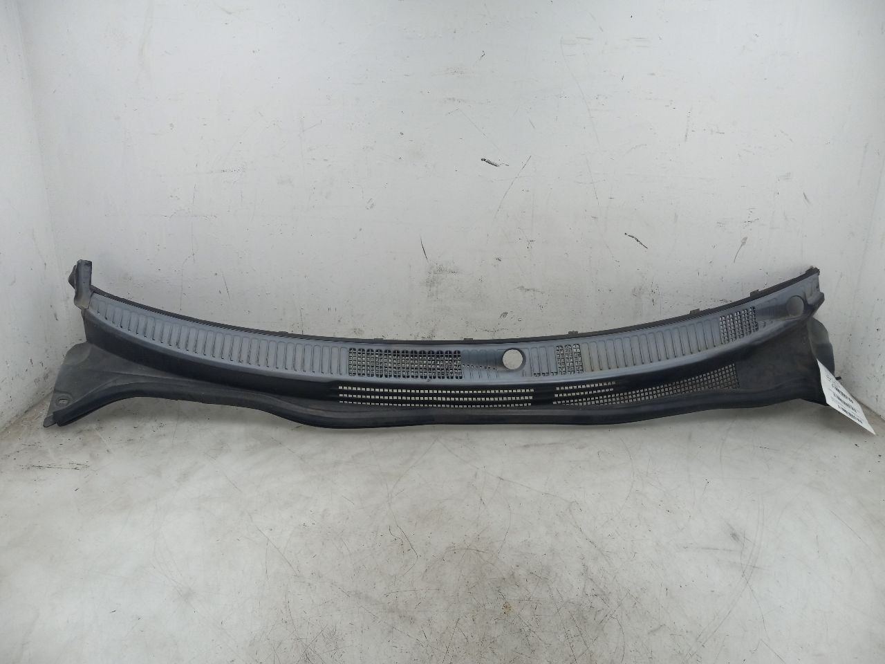2002 LEXUS IS300 3.0L COWL VENT PANEL