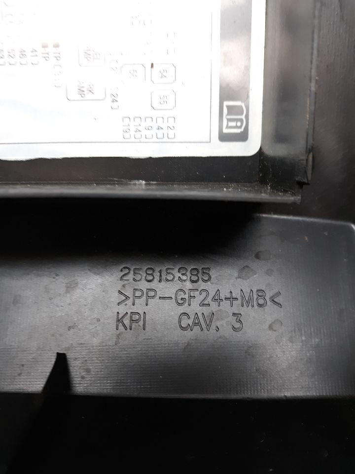 Fuse Box Engine Fits 10-14 ESCALADE 82780