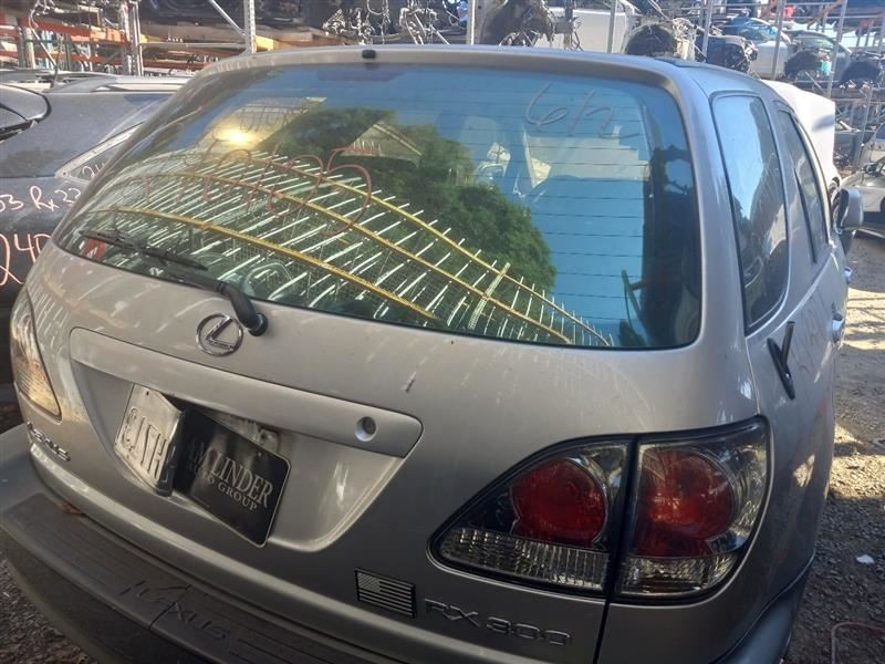 2001 LEXUS RX300 3.0L COWL VENT COVER