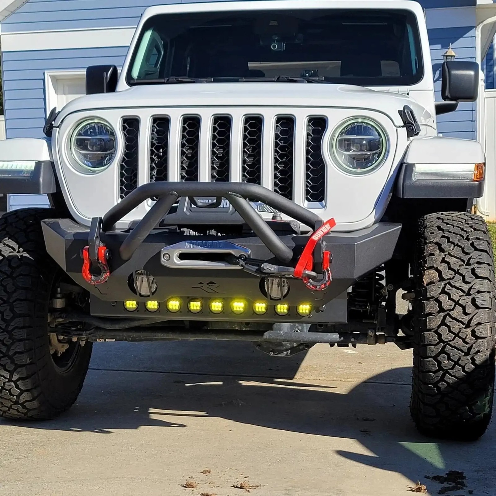 Skid Plate With Off-Road Lights Integrated LED Emitters ORACLE – 5883 001