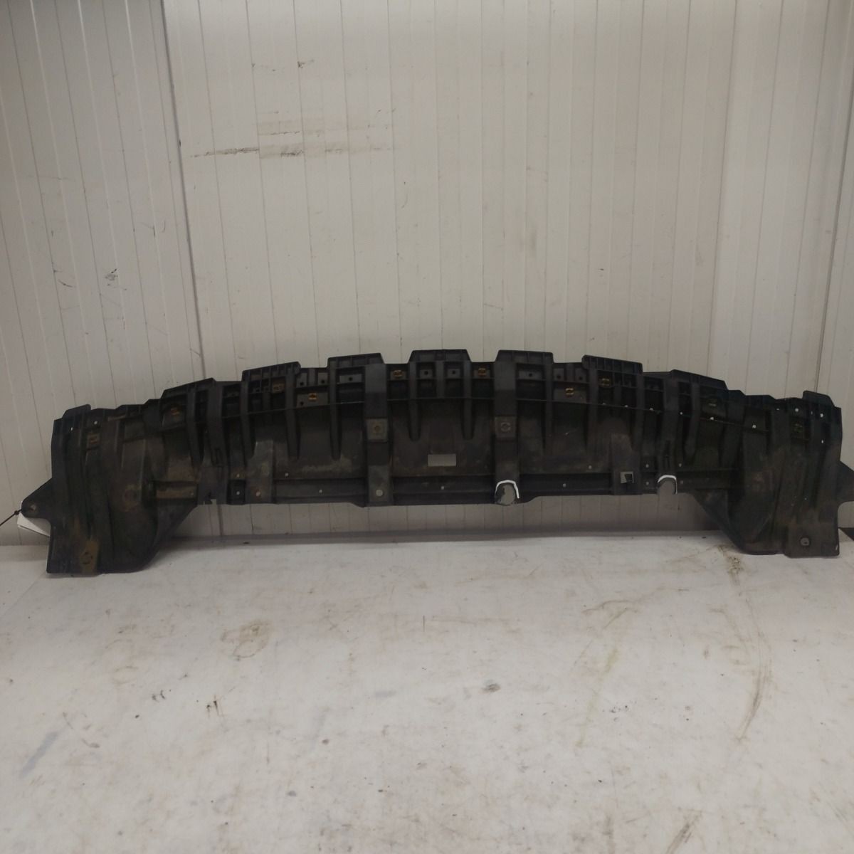 2015-2019 TOYOTA AURIS MK2 Front Bumper Undertray 52618-02040