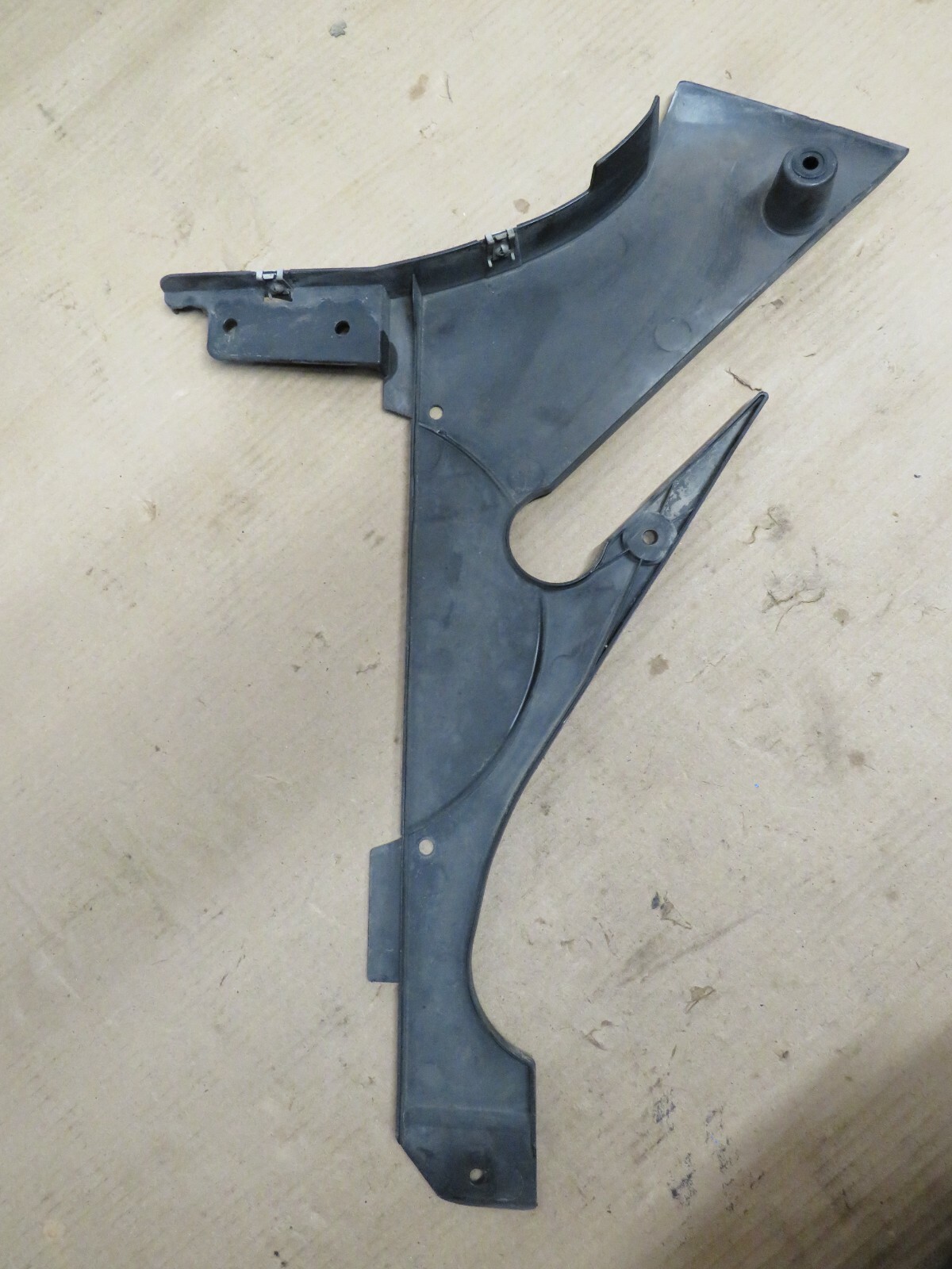 2013-2019 BMW F10 M5 F06 M6 RIGHT UNDERFLOOR COVER TANK PANEL SHIELD OEM 17801
