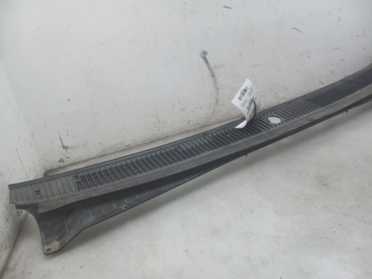 2001 TOYOTA SEQUOIA SR5 COWL VENT COVER