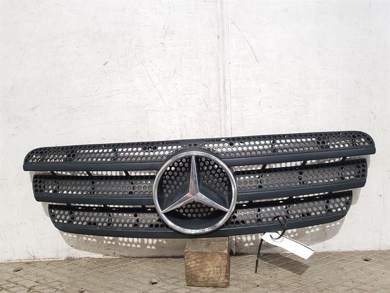 1998-2005 W163 MERCEDES M-CLASS FRONT GRILLE