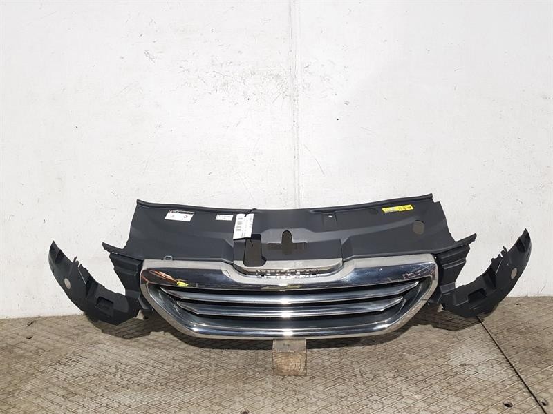 2013-2019 MK1 PEUGEOT 2008 FRONT GRILLE 1224028X