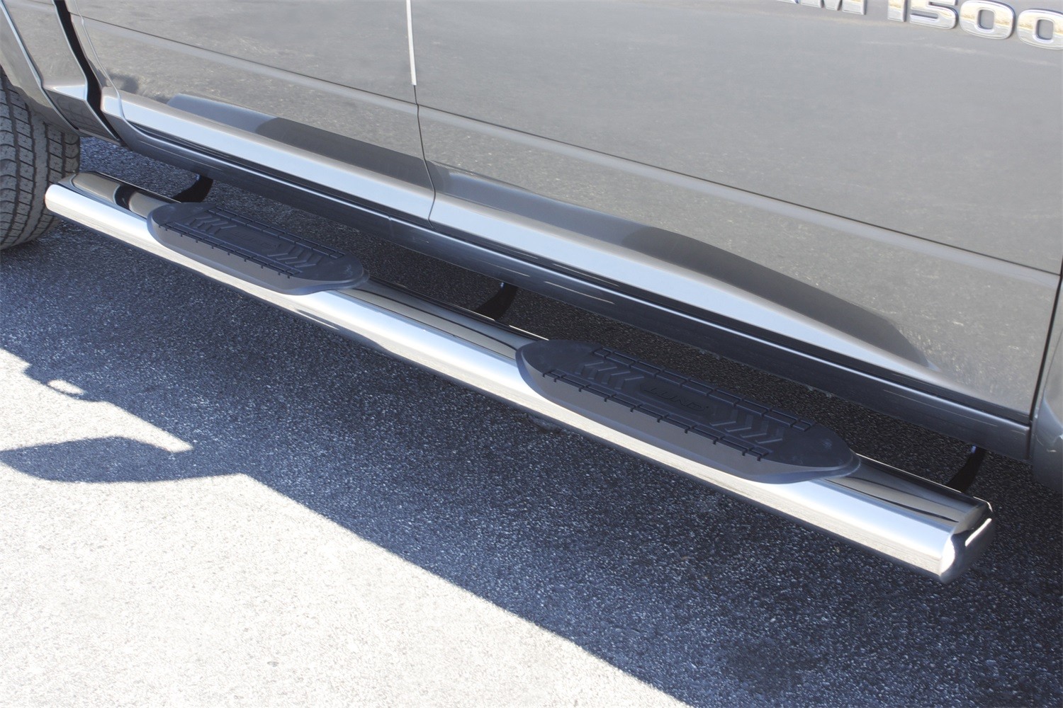 Lund 24385007 6 Inch Oval Straight Nerf Step Bars Polished Stainless
