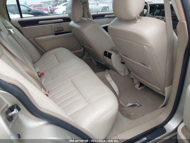 05-11 TOWN CAR Engine Cover