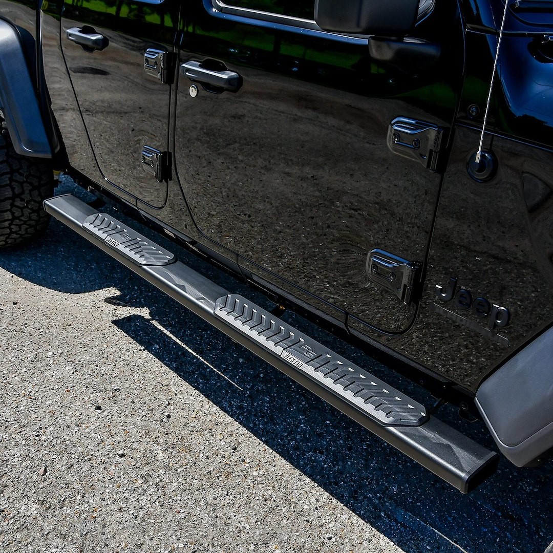 Westin Automotive 28-51325 Aluminum Oval Black Textured Powder Coated Nerf Bar