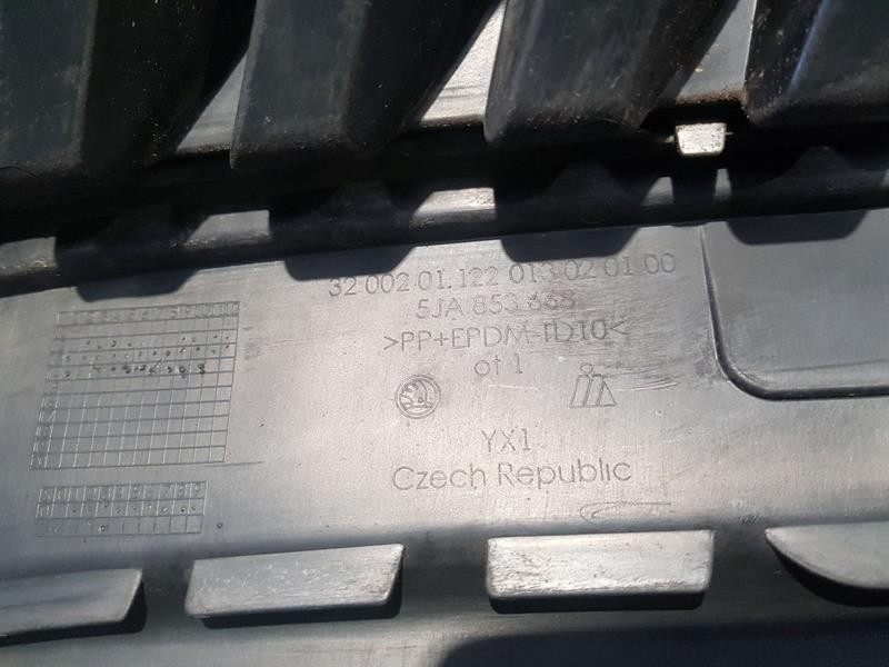 2012-2017 MK1 SKODA RAPID FRONT GRILLE