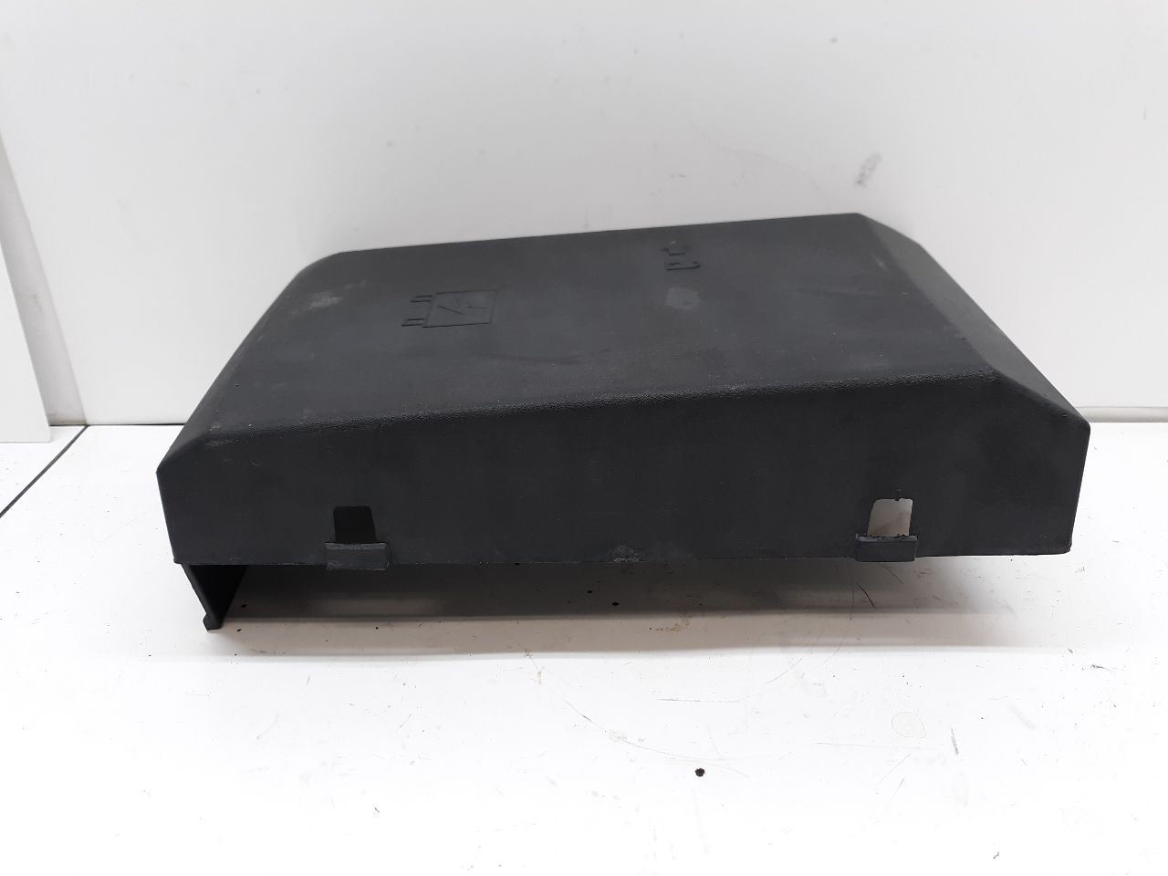 Fuse Box Engine Fits 10-14 ESCALADE 82780