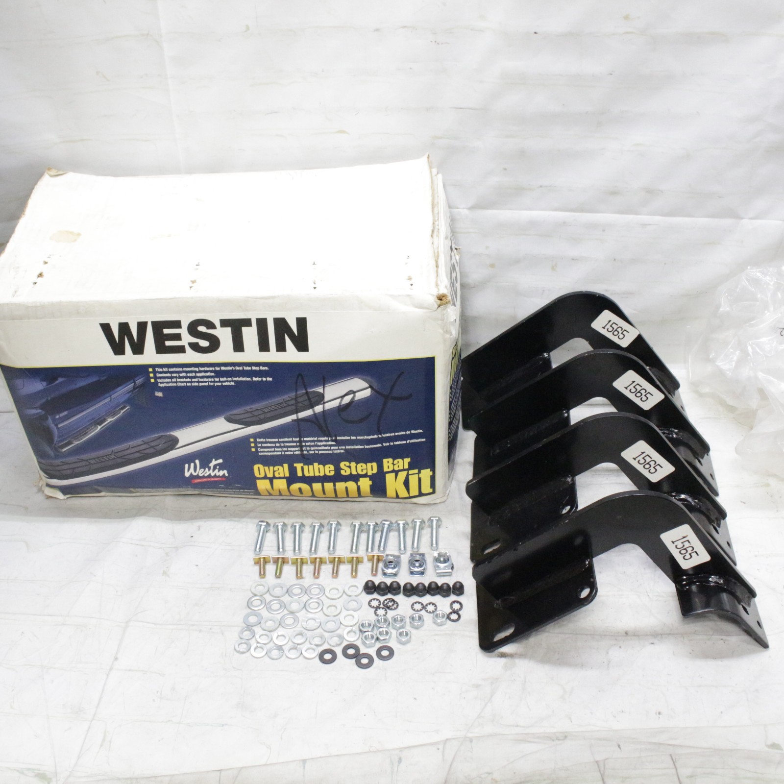 Westin 22-1035 22-Series Oval Step Bar Brackets for 99-16 F250 F350 F450 F550