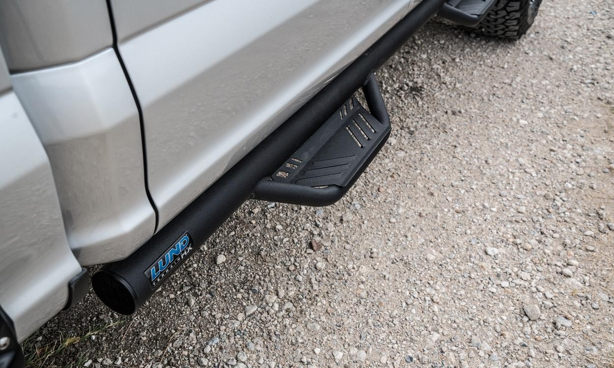 Lund 34641782 Step Nerf Bar Fits 2014-2022 Toyota 4Runner SR5, 2014-2016 Toyota