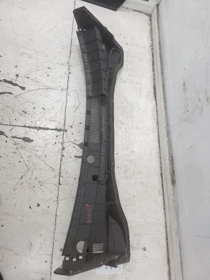 2017-2022 Kia Niro Front Windshield Cowl Vent Panel 86150-G5000