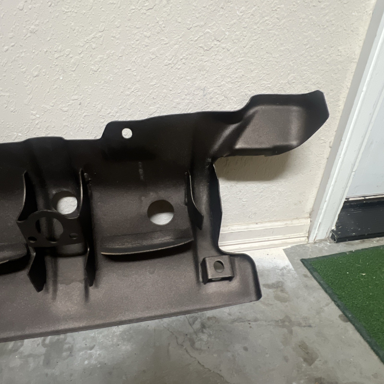 99-01 ISUZU TROOPER VEHICROSS FRONT LOWER RADIATOR ENGINE SKID PLATE SHIELD OEM