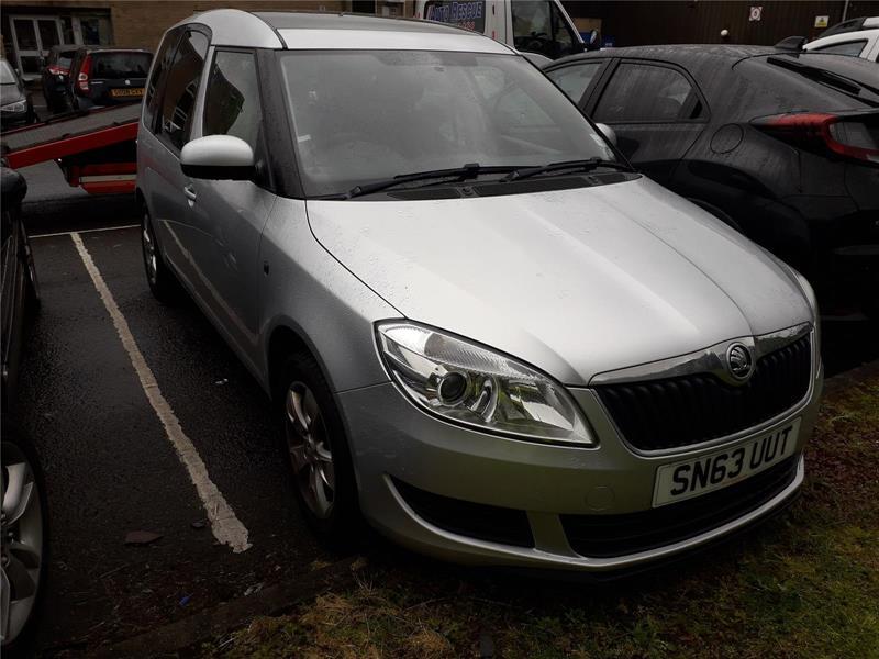 2006 On MK1 SKODA ROOMSTER FRONT GRILLE