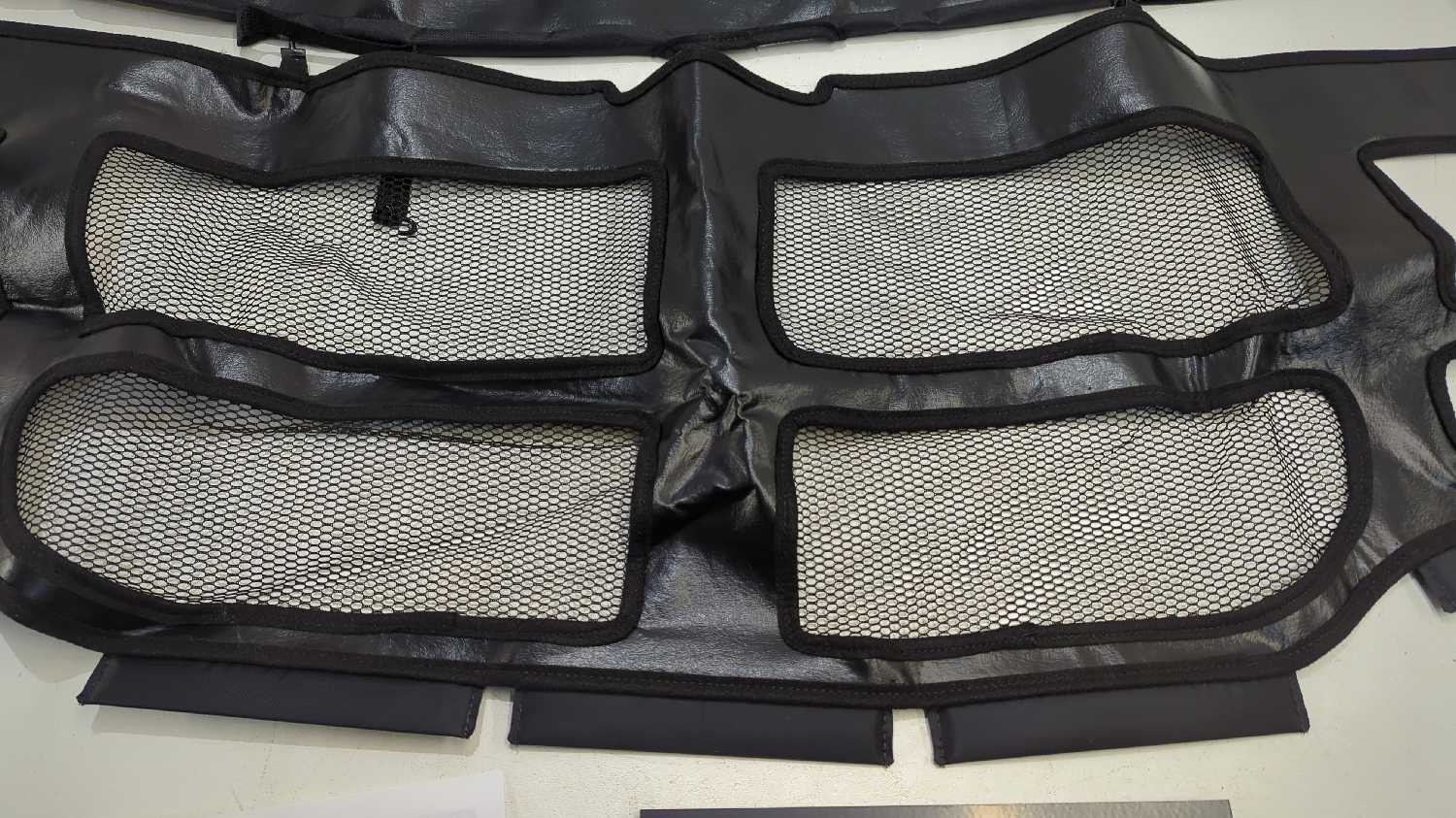 New OEM genuine Mopar Front Bra Mask 2007-2012 Dodge Nitro Black Kit 82210407AB