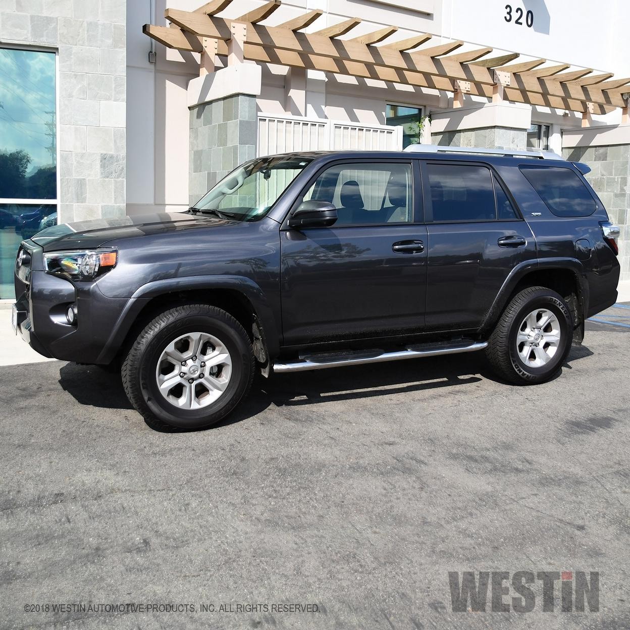Westin Step Nerf Bar – 4Runner SR5/TRD/TRD Pro 2014-2022 (Excl. Limited/Nightsha