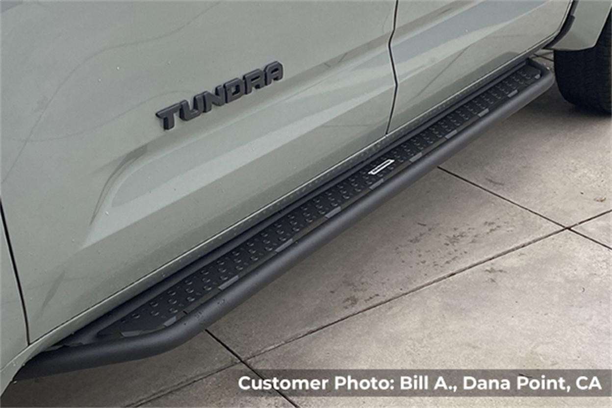 Go Rhino Step Nerf Bar Dominator Xtreme D6 Side Steps with Rocker Panel Mounting