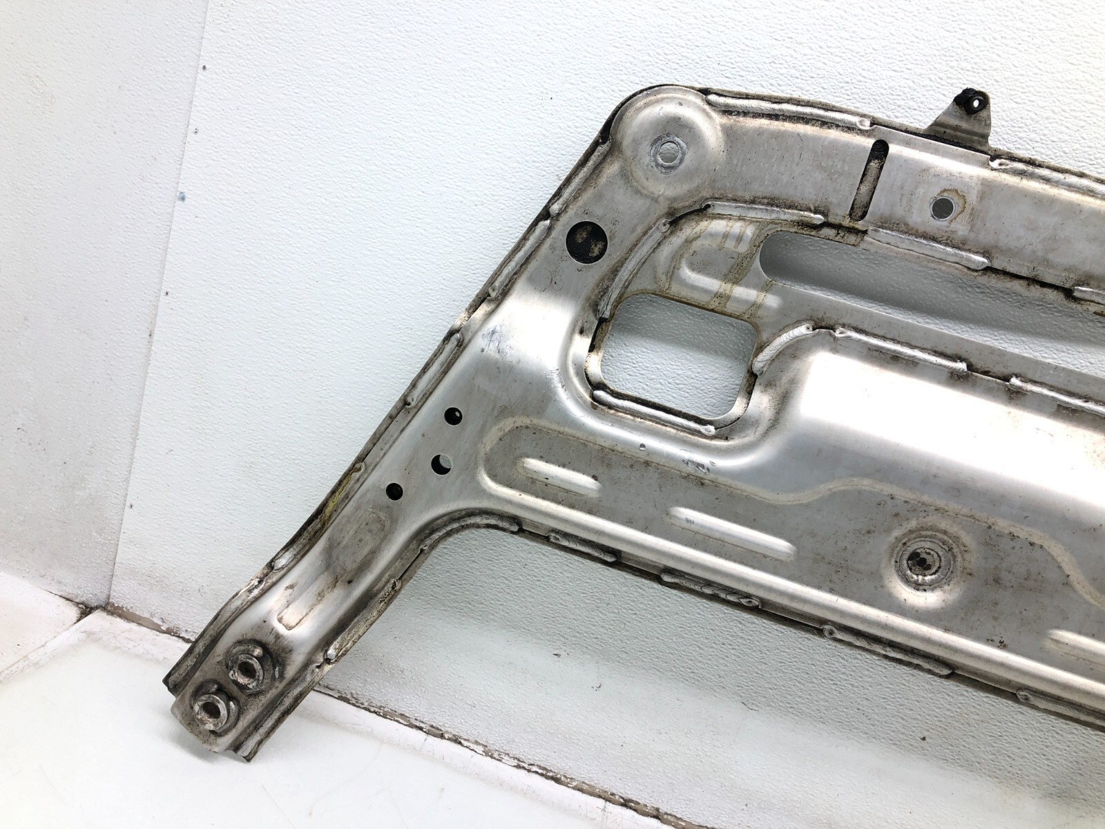 2017-2024 MASERATI LEVANTE FRONT UNDER ENGINE SKID PLATE REINFORCEMENT BRACE OEM