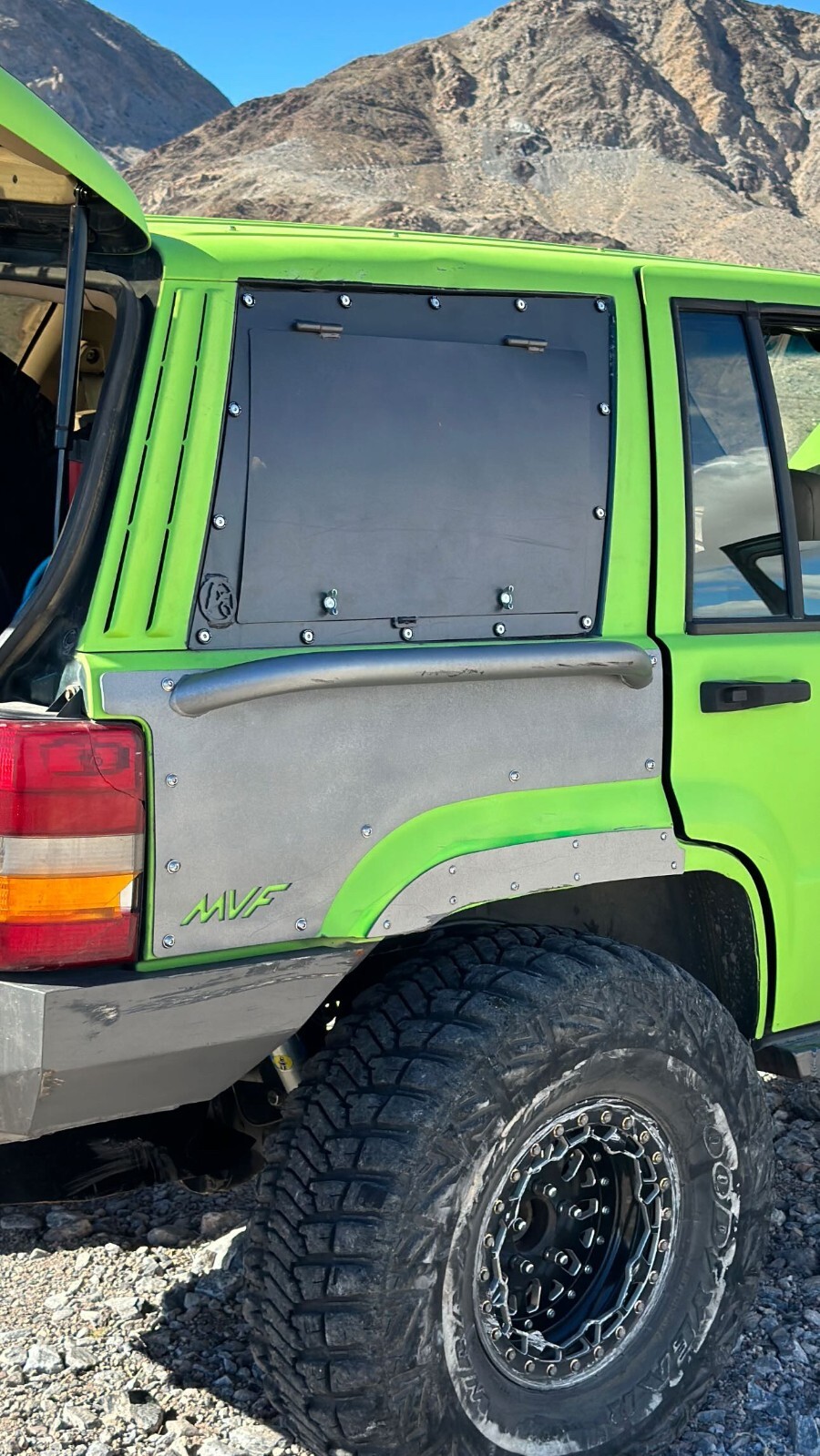 Rear Quarter Panel Armor for Jeep Grand Cherokee ZJ 93-98