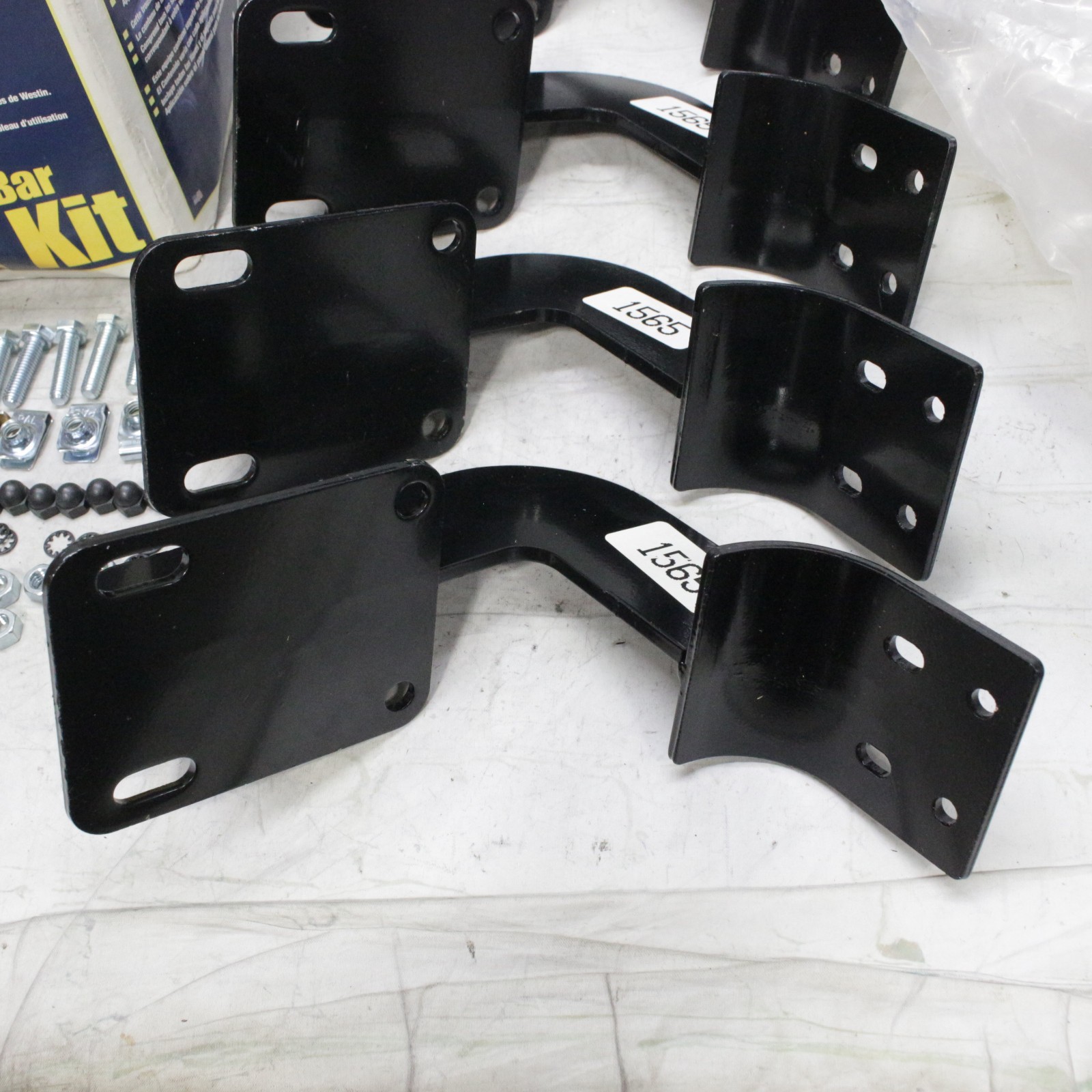 Westin 22-1035 22-Series Oval Step Bar Brackets for 99-16 F250 F350 F450 F550