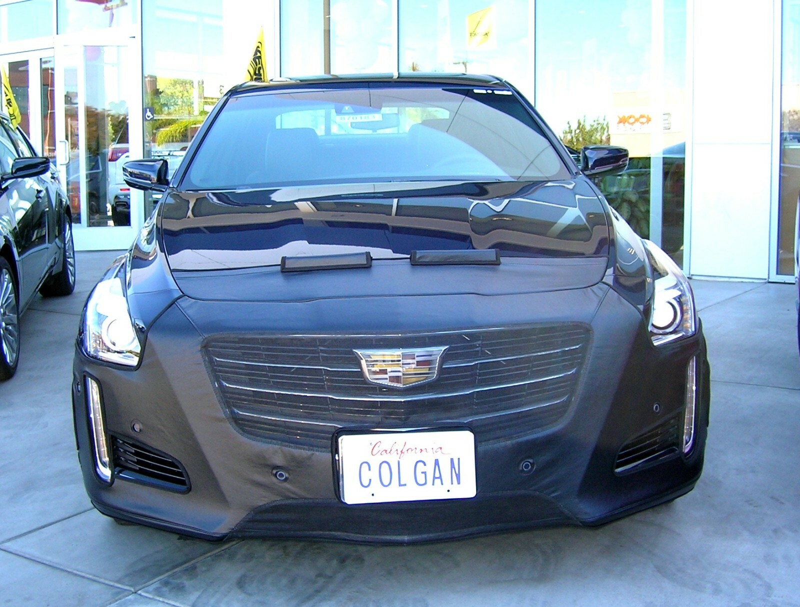 Colgan Front End Mask Bra 2pc. Fits Cadillac CTS Turbo 2014-2019 W/OLicen &Sensr