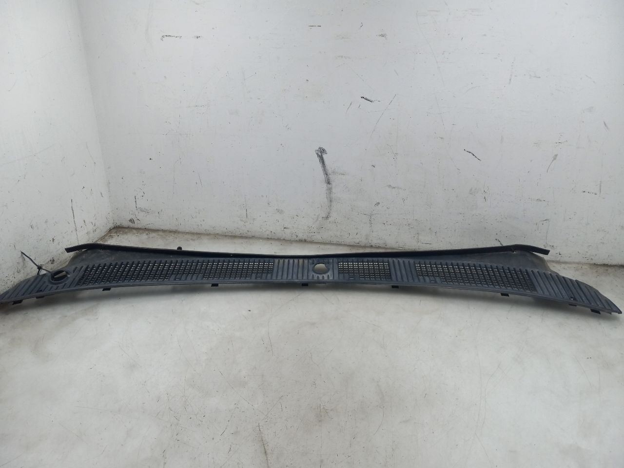1996 TOYOTA 4RUNNER SR5 COWL VENT COVER