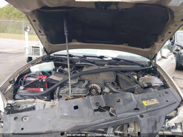 05-11 TOWN CAR Engine Cover