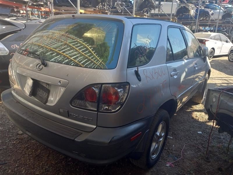 2001 LEXUS RX300 3.0L COWL VENT COVER