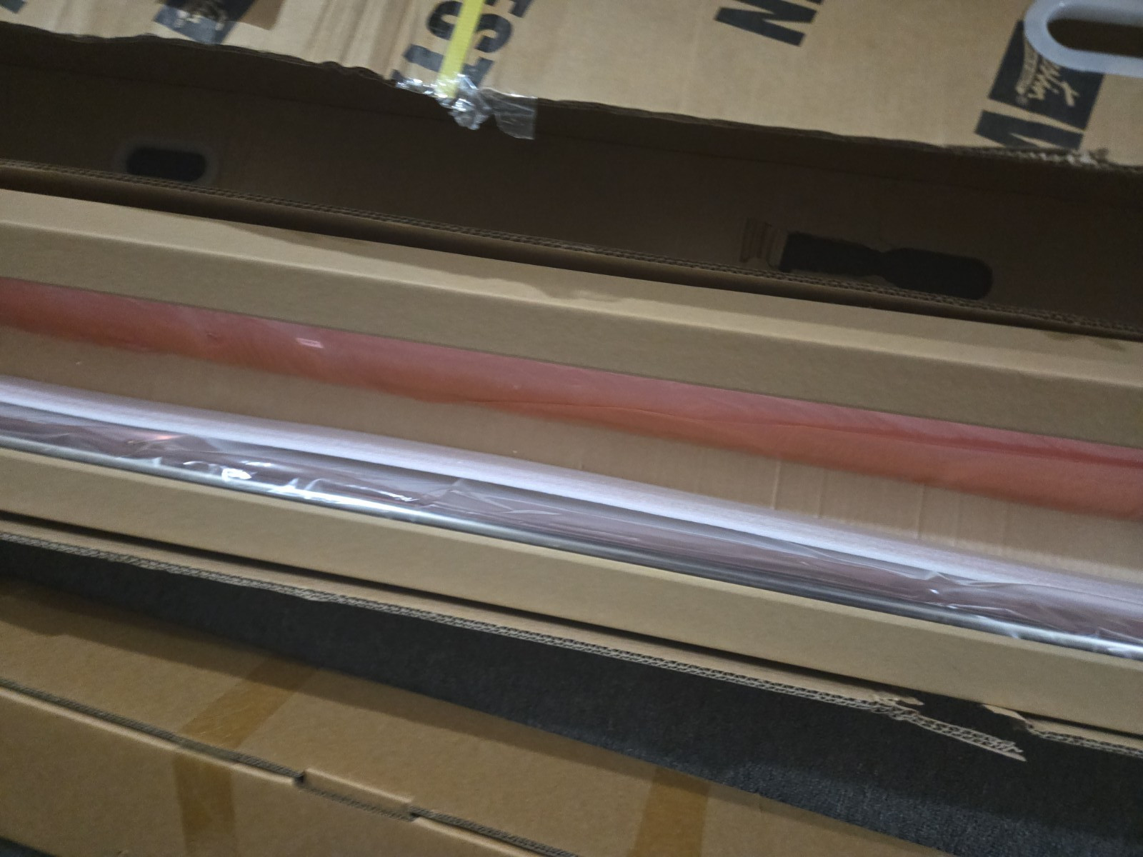 Westin Nerf Step Bar -Chevy Silverado & GMC Sierra – READ DESCRIPTION – Open Box